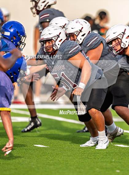 Thumbnail 2 in Waller vs. Channelview (Scrimmage) photogallery.