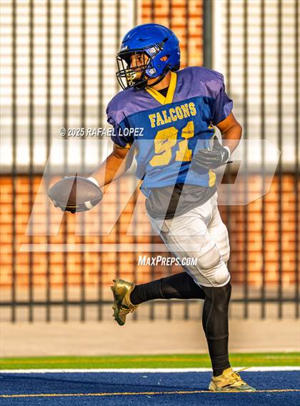 Thumbnail 1 in Waller vs. Channelview (Scrimmage) photogallery.