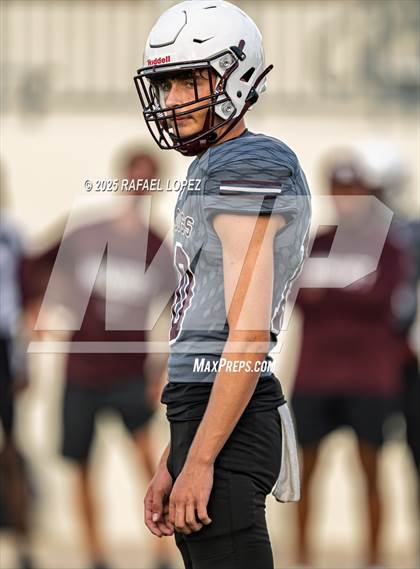 Thumbnail 3 in Waller vs. Channelview (Scrimmage) photogallery.