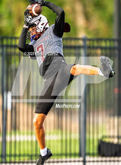 Thumbnail 1 in Waller vs. Channelview (Scrimmage) photogallery.