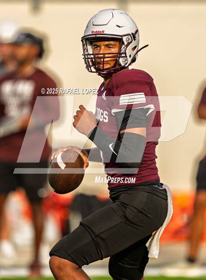 Thumbnail 1 in Waller vs. Channelview (Scrimmage) photogallery.