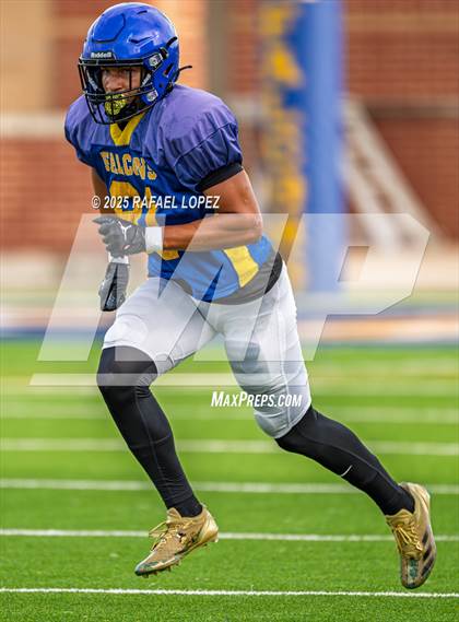 Thumbnail 2 in Waller vs. Channelview (Scrimmage) photogallery.
