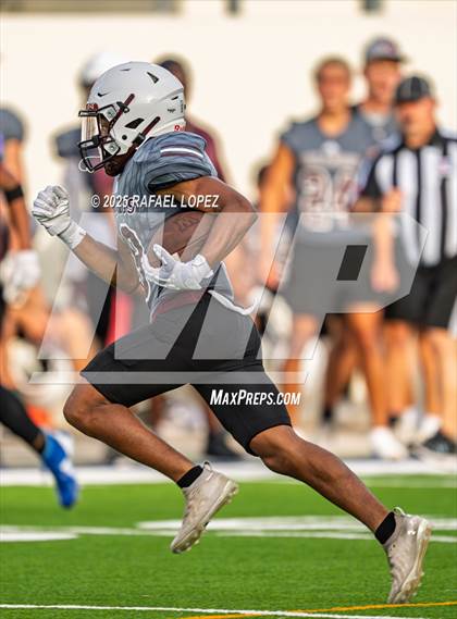 Thumbnail 2 in Waller vs. Channelview (Scrimmage) photogallery.