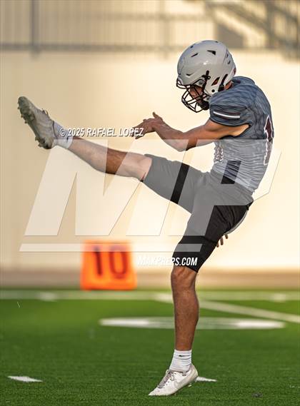 Thumbnail 1 in Waller vs. Channelview (Scrimmage) photogallery.