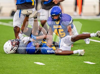 Thumbnail 1 in Waller vs. Channelview (Scrimmage) photogallery.