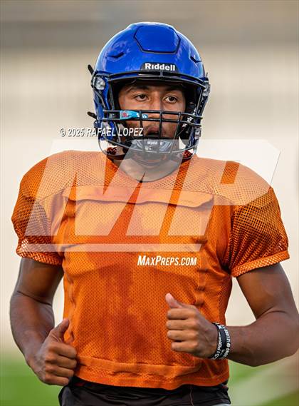 Thumbnail 2 in Waller vs. Channelview (Scrimmage) photogallery.