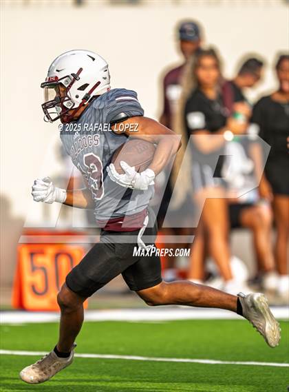 Thumbnail 3 in Waller vs. Channelview (Scrimmage) photogallery.