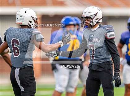 Thumbnail 3 in Waller vs. Channelview (Scrimmage) photogallery.