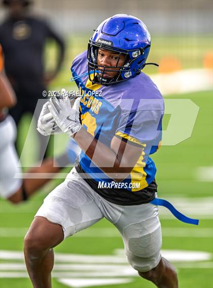 Thumbnail 2 in Waller vs. Channelview (Scrimmage) photogallery.