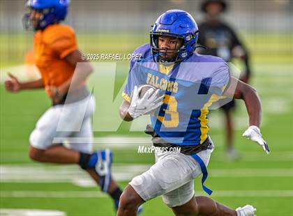 Thumbnail 1 in Waller vs. Channelview (Scrimmage) photogallery.