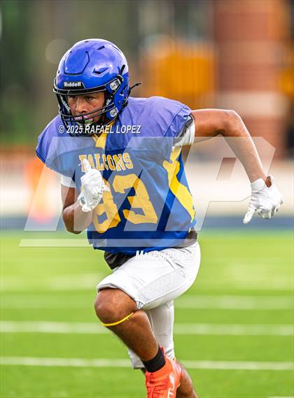 Thumbnail 2 in Waller vs. Channelview (Scrimmage) photogallery.