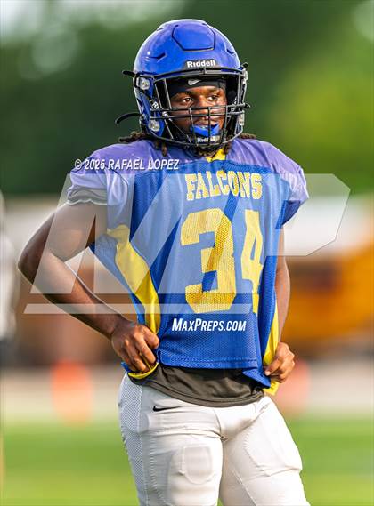 Thumbnail 3 in Waller vs. Channelview (Scrimmage) photogallery.