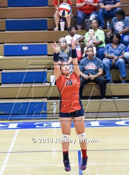 Thumbnail 2 in Plainview vs Cooper Abilene photogallery.