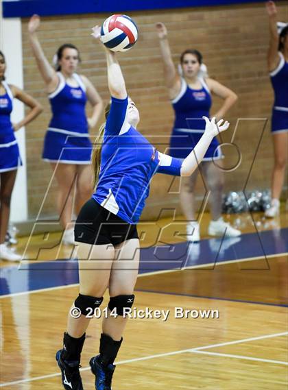 Thumbnail 3 in Plainview vs Cooper Abilene photogallery.