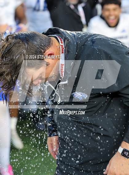 Thumbnail 3 in Broomfield vs. Montrose (CHSAA 4A Championship) photogallery.