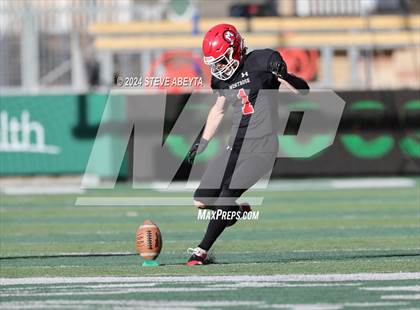 Thumbnail 2 in Broomfield vs. Montrose (CHSAA 4A Championship) photogallery.