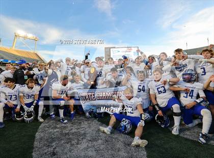 Thumbnail 2 in Broomfield vs. Montrose (CHSAA 4A Championship) photogallery.