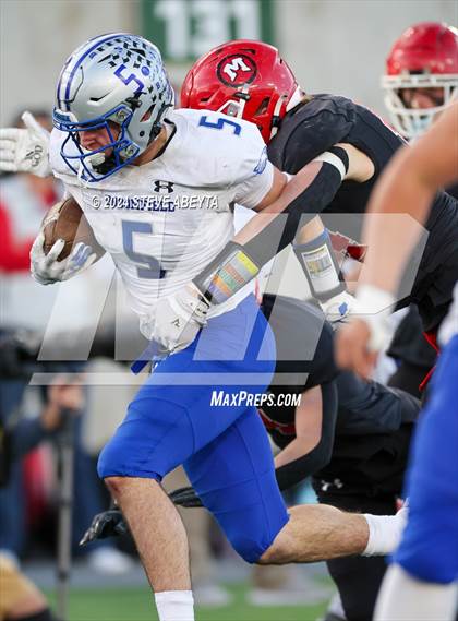 Thumbnail 1 in Broomfield vs. Montrose (CHSAA 4A Championship) photogallery.