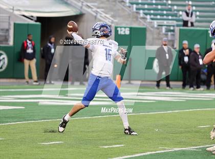 Thumbnail 2 in Broomfield vs. Montrose (CHSAA 4A Championship) photogallery.
