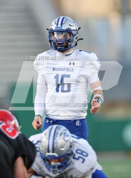 Thumbnail 3 in Broomfield vs. Montrose (CHSAA 4A Championship) photogallery.