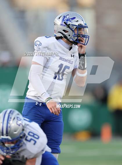 Thumbnail 1 in Broomfield vs. Montrose (CHSAA 4A Championship) photogallery.