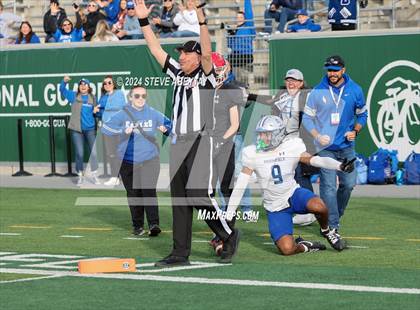 Thumbnail 3 in Broomfield vs. Montrose (CHSAA 4A Championship) photogallery.