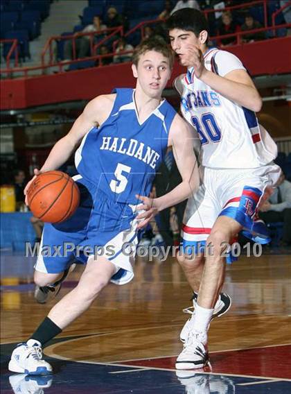 Thumbnail 2 in Haldane vs Blind Brook (Section 1 C Semifinal) photogallery.
