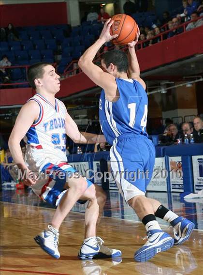 Thumbnail 1 in Haldane vs Blind Brook (Section 1 C Semifinal) photogallery.