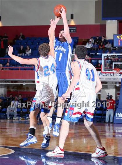 Thumbnail 2 in Haldane vs Blind Brook (Section 1 C Semifinal) photogallery.