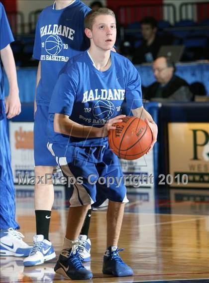 Thumbnail 2 in Haldane vs Blind Brook (Section 1 C Semifinal) photogallery.