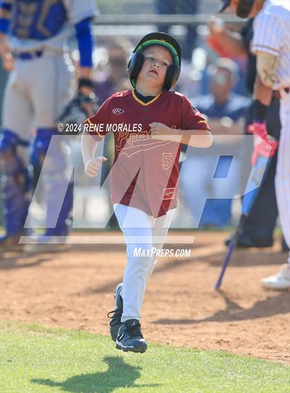 Thumbnail 3 in Westlake vs Arcadia (CIF SS D2 Rnd 3 Playoff) photogallery.