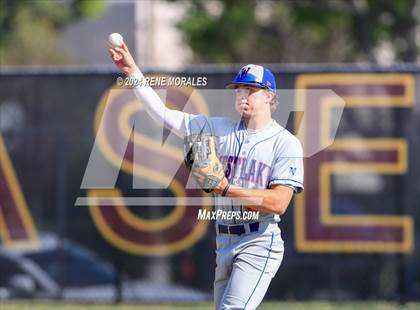 Thumbnail 1 in Westlake vs Arcadia (CIF SS D2 Rnd 3 Playoff) photogallery.