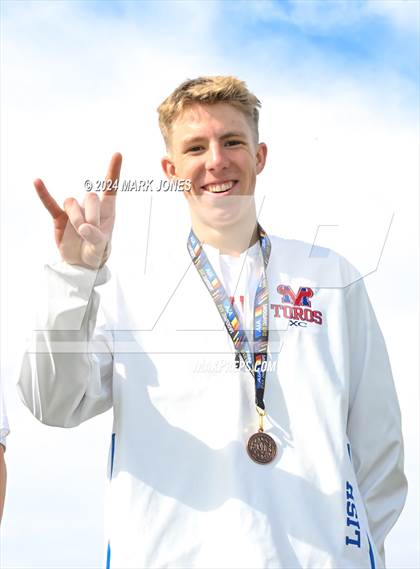 Thumbnail 2 in AIA D-I Boys State Championship (Awards) photogallery.