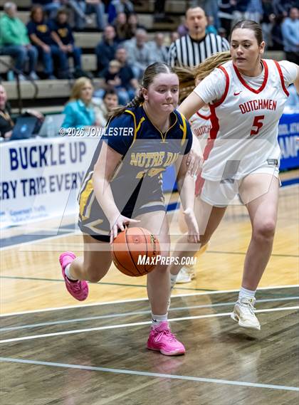 Thumbnail 2 in Notre Dame vs. Tappan Zee (NYSPHSAA Class A Final) photogallery.