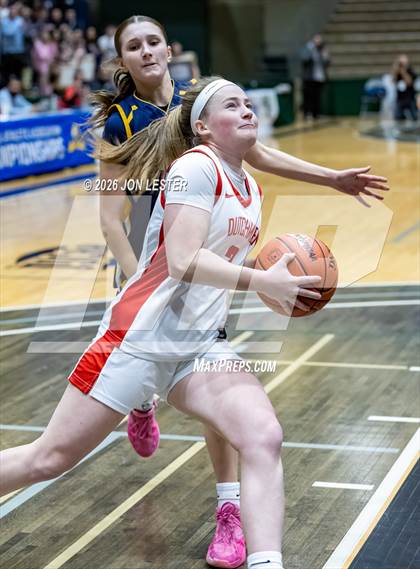 Thumbnail 2 in Notre Dame vs. Tappan Zee (NYSPHSAA Class A Final) photogallery.
