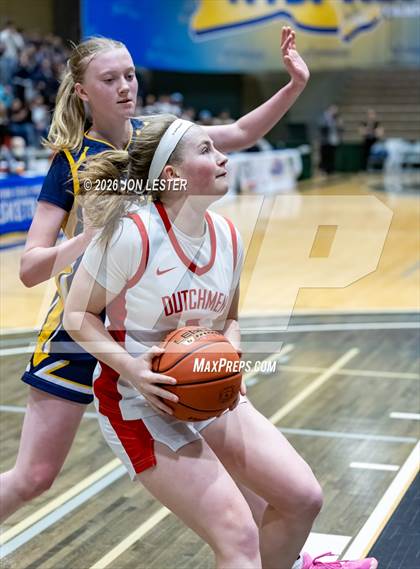 Thumbnail 1 in Notre Dame vs. Tappan Zee (NYSPHSAA Class A Final) photogallery.