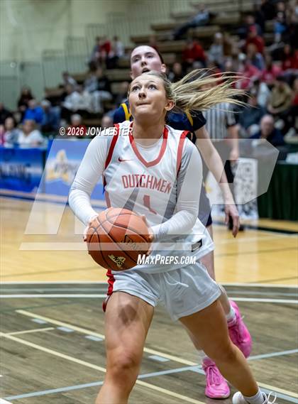 Thumbnail 2 in Notre Dame vs. Tappan Zee (NYSPHSAA Class A Final) photogallery.