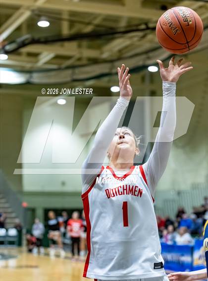 Thumbnail 1 in Notre Dame vs. Tappan Zee (NYSPHSAA Class A Final) photogallery.
