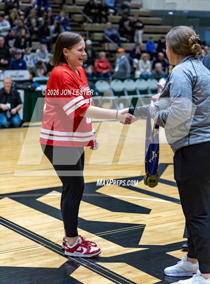Thumbnail 1 in Notre Dame vs. Tappan Zee (NYSPHSAA Class A Final) photogallery.