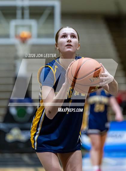 Thumbnail 3 in Notre Dame vs. Tappan Zee (NYSPHSAA Class A Final) photogallery.
