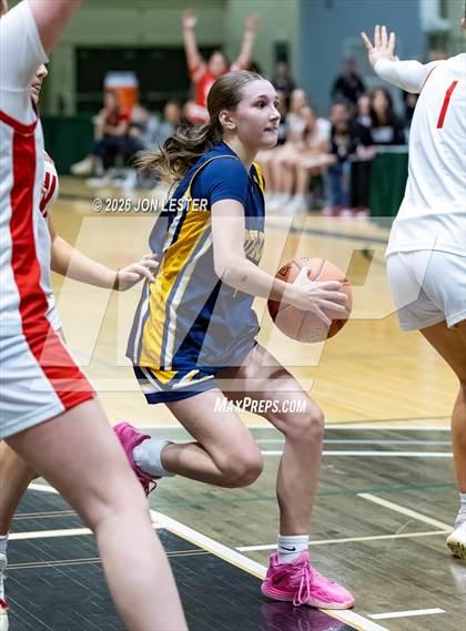 Thumbnail 1 in Notre Dame vs. Tappan Zee (NYSPHSAA Class A Final) photogallery.
