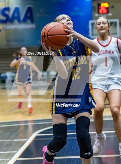 Thumbnail 3 in Notre Dame vs. Tappan Zee (NYSPHSAA Class A Final) photogallery.