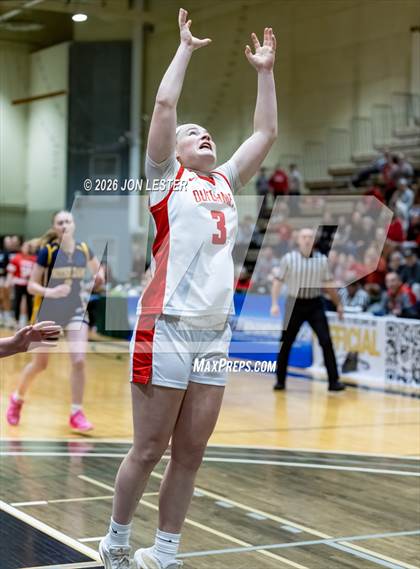 Thumbnail 2 in Notre Dame vs. Tappan Zee (NYSPHSAA Class A Final) photogallery.
