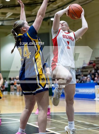 Thumbnail 2 in Notre Dame vs. Tappan Zee (NYSPHSAA Class A Final) photogallery.