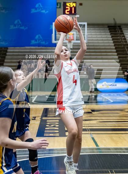 Thumbnail 1 in Notre Dame vs. Tappan Zee (NYSPHSAA Class A Final) photogallery.