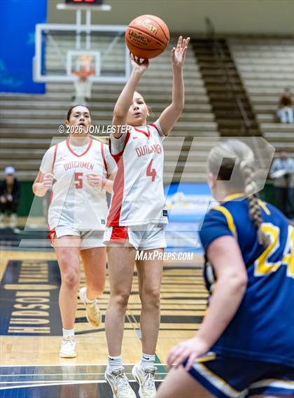 Thumbnail 1 in Notre Dame vs. Tappan Zee (NYSPHSAA Class A Final) photogallery.