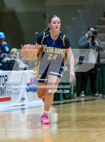 Thumbnail 1 in Notre Dame vs. Tappan Zee (NYSPHSAA Class A Final) photogallery.
