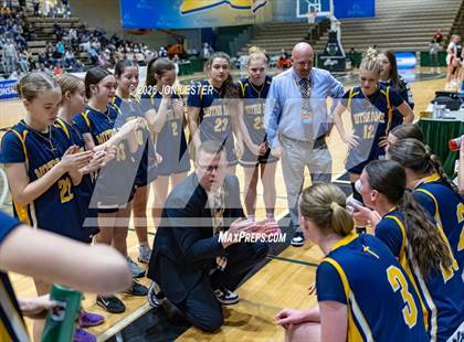 Thumbnail 2 in Notre Dame vs. Tappan Zee (NYSPHSAA Class A Final) photogallery.