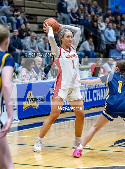 Thumbnail 2 in Notre Dame vs. Tappan Zee (NYSPHSAA Class A Final) photogallery.