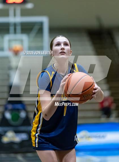 Thumbnail 3 in Notre Dame vs. Tappan Zee (NYSPHSAA Class A Final) photogallery.